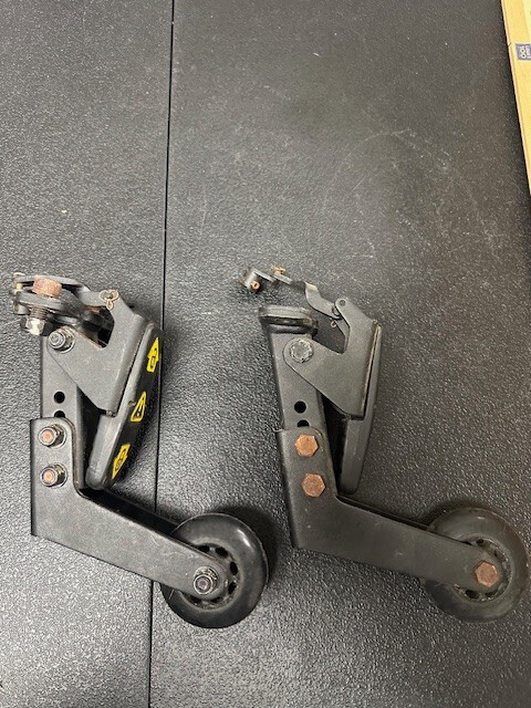 Quantum 2 FRONT Power Chair Casters Front Anti-Tip (8)