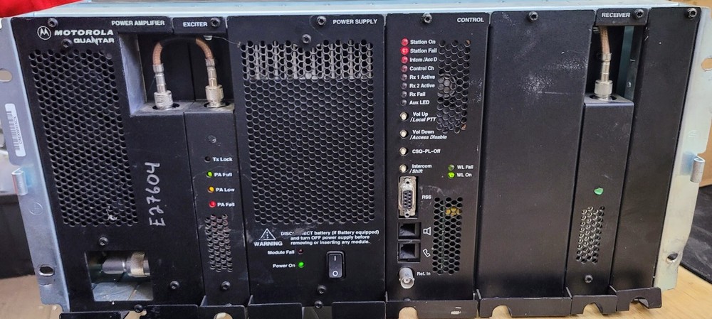 Motorola Quantar T5365A Repeater Base / DC 24V 25A