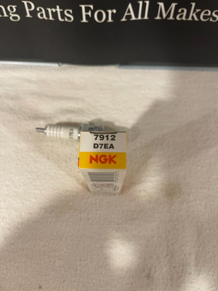NGK Spark Plug D7EA 7912 NOS Part