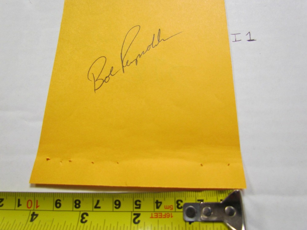 Bob Reynolds Autographed Cut / Paper