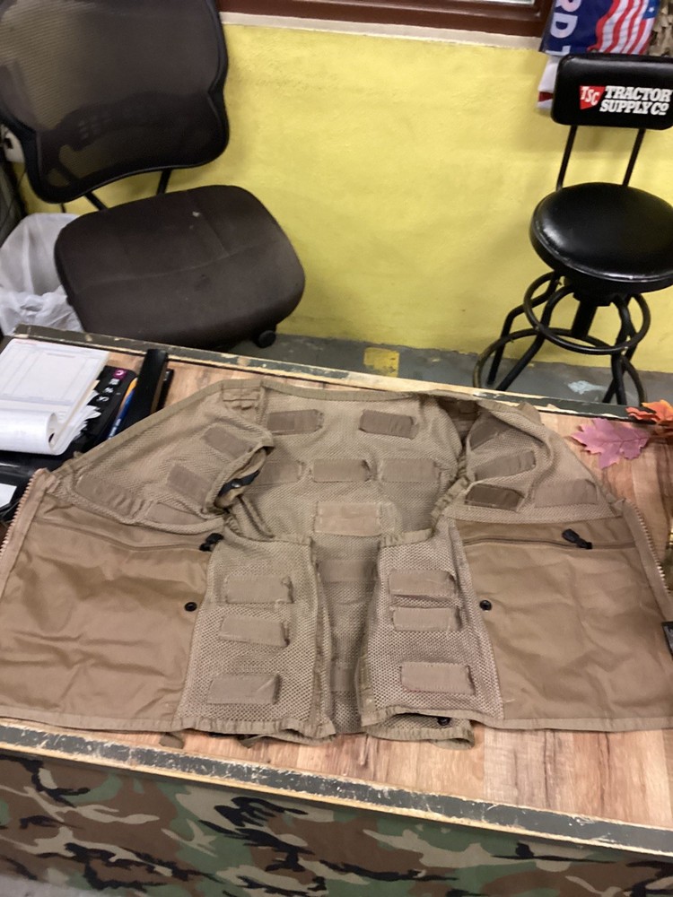 Ultimate Survival Technologies SnapTrack Tactical Vest - Large