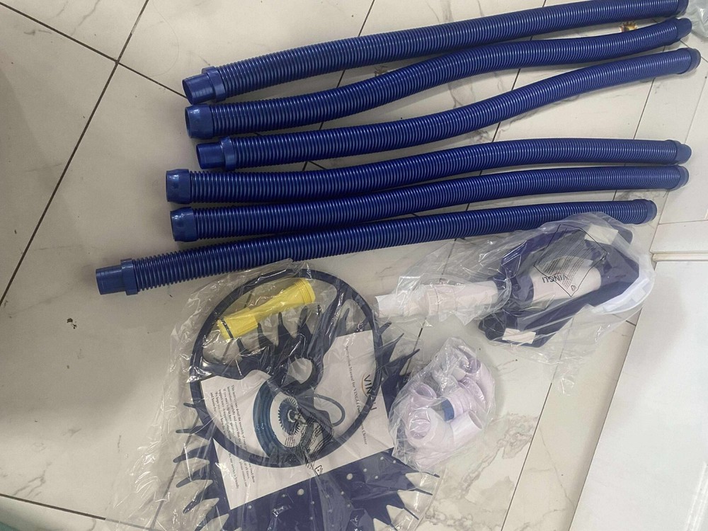 ZENY 120'' Projector Screen Manual Pull Down H01-1415-G3