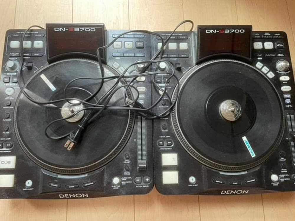 2 DENON Denon CDJ DN-S3700 from Japan