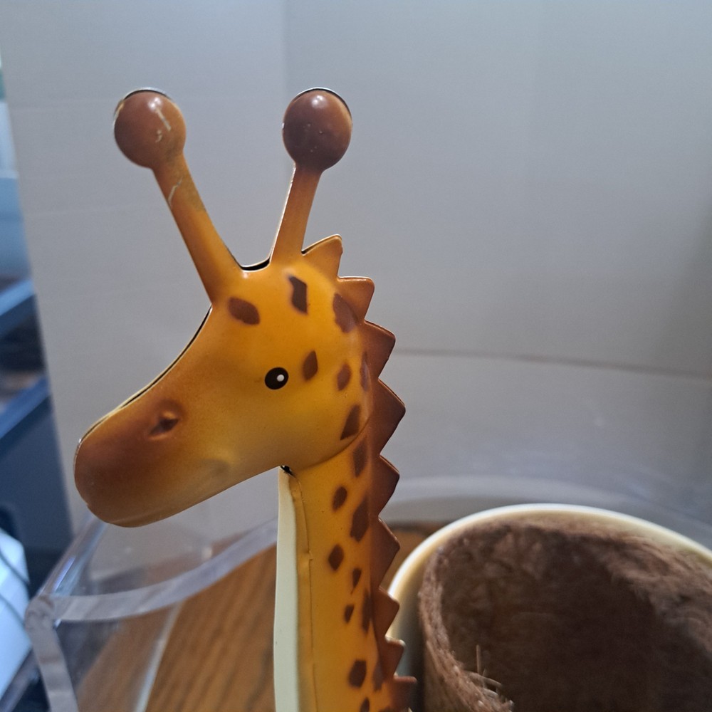 Metal Tin Giraffe 14'' Planter With Insert