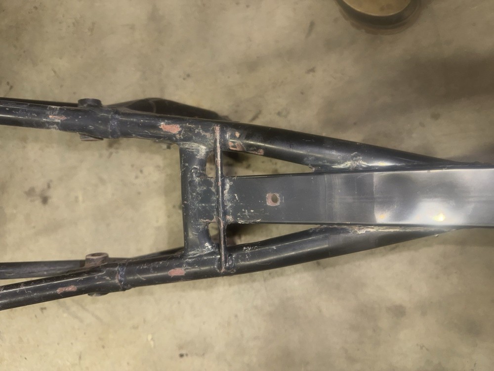 82-85 suzuki dr-250 Frame