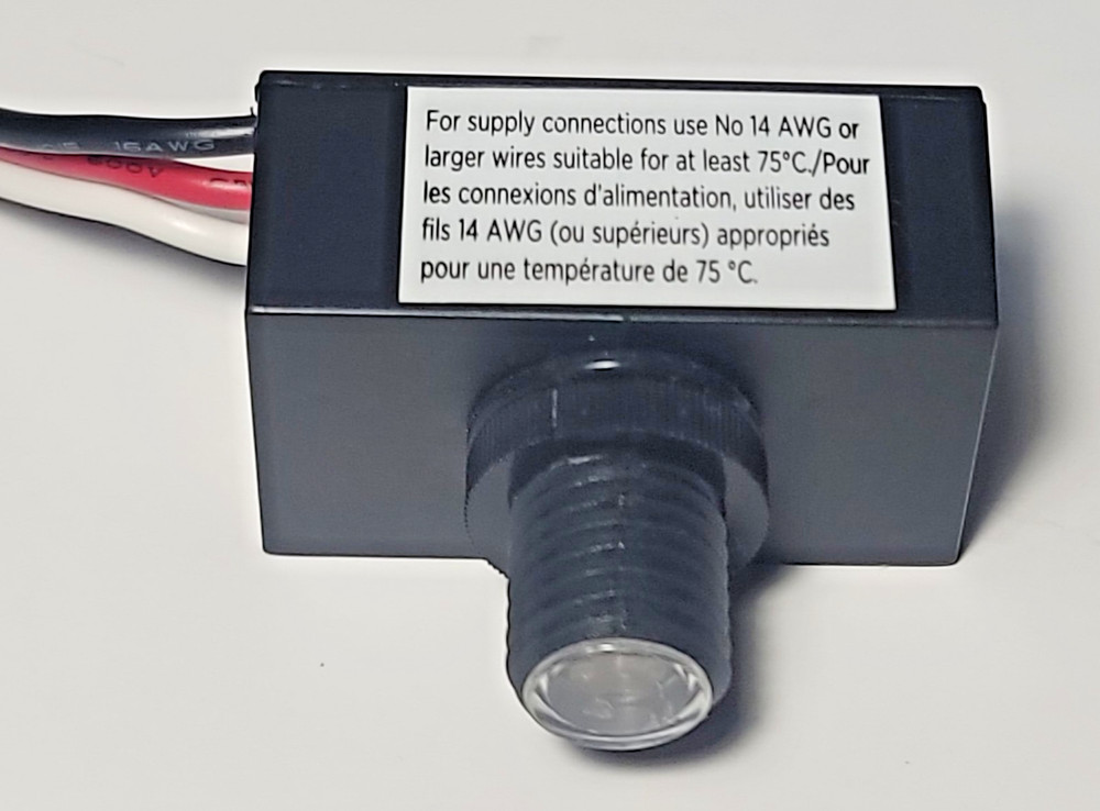Woods Pro Hardwired Button Photo Control (59441PC)