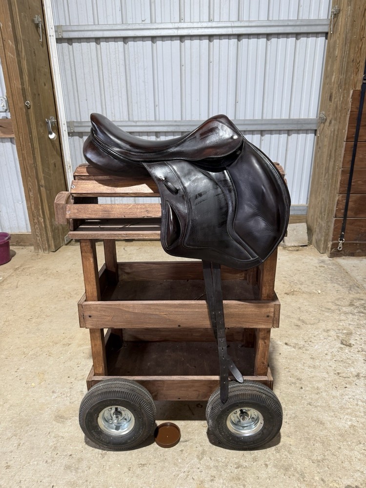 Stackhouse 17.5” Monoflap Jump Saddle
