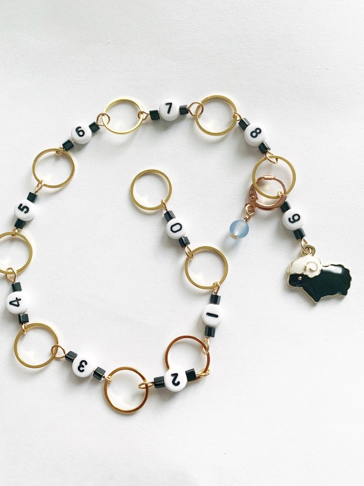 Sheep chain row counter for knitting