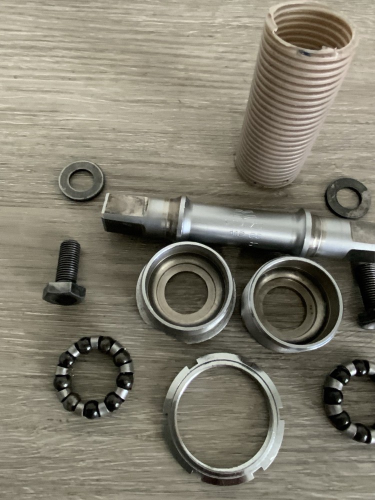 SHIMANO 600 BOTTOM BRACKET BRITISH THREADING 68-112 MM SPECIALIZED SPINDLE