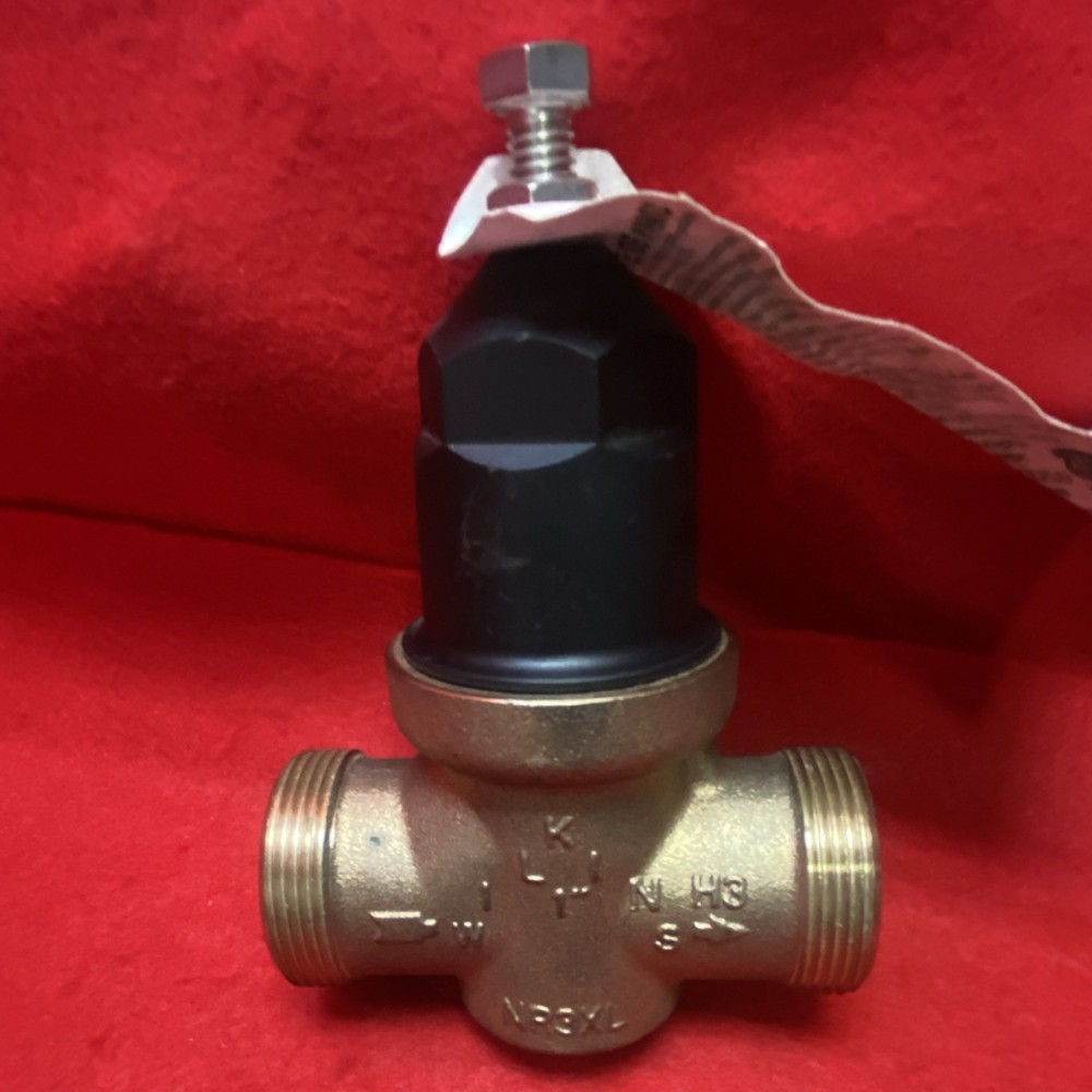 Zurn NR3XL 1 in Brass Water Pressure Reducing Valve