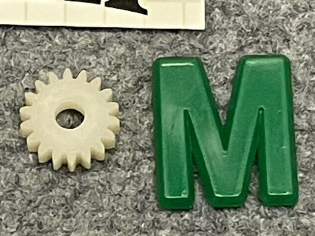 16mm EIKI Projector Part - NYLON GEAR #M