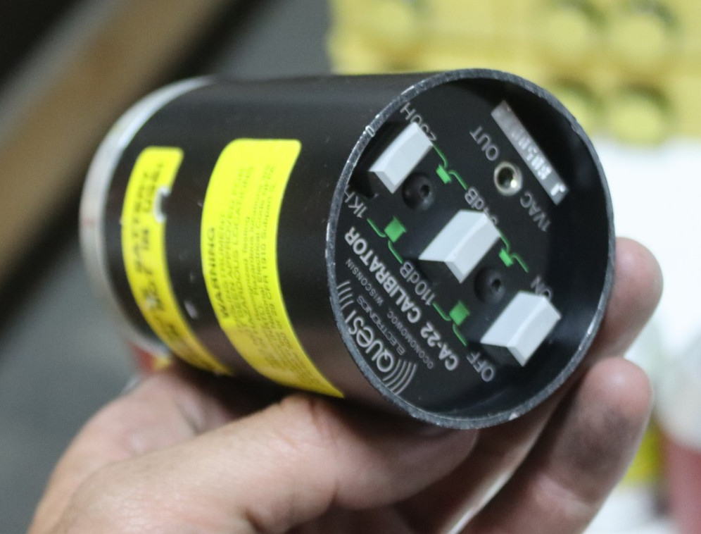 QUEST CA-22 CALIBRATOR