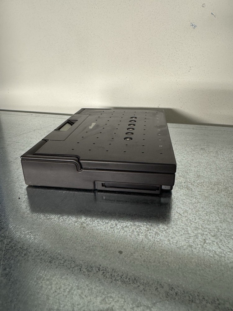 Olivetti Notebook 1992 Notebook Model PT XT 20 Vintage Computer