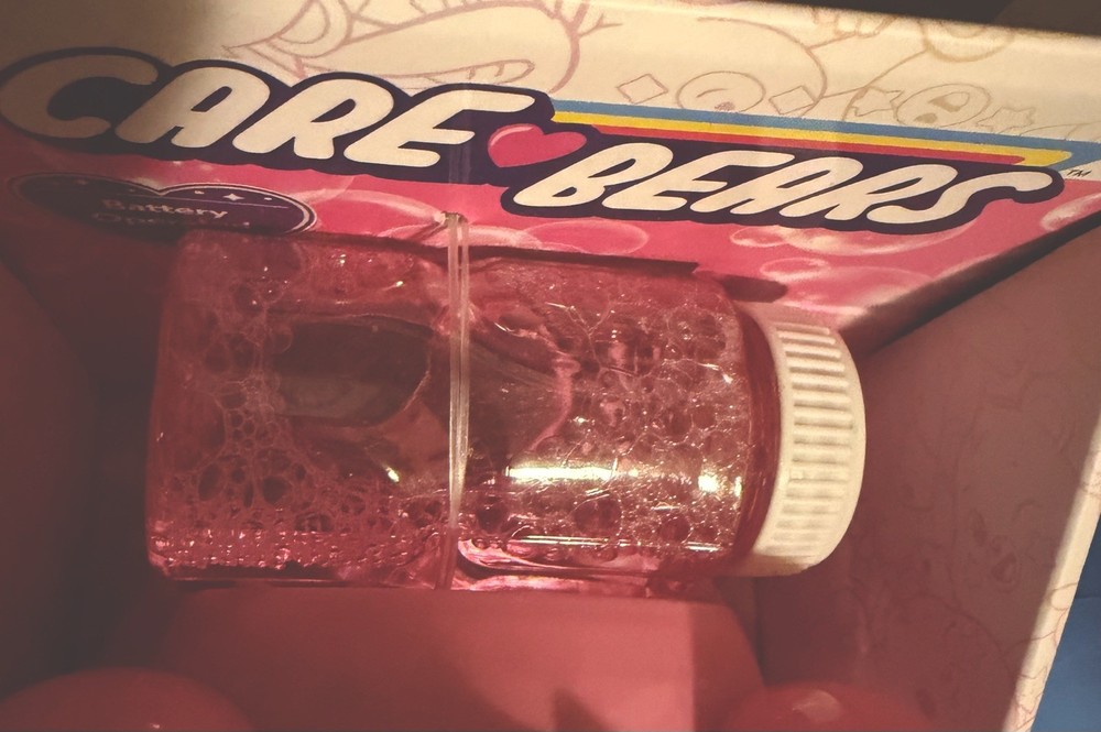 CaRe BeArS Automatic Bubble Blower PINK Toy w/Bubble Solution-Battery Powered