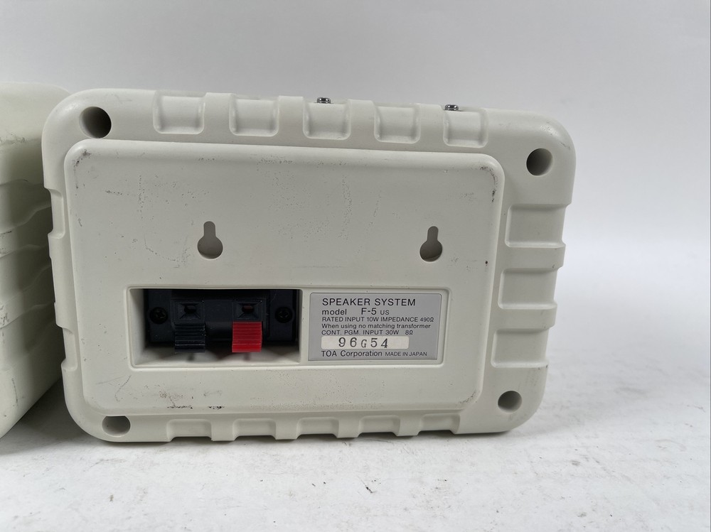 2 TOA Electronics Speaker System F-5 White