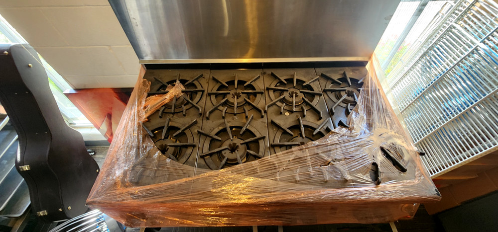 RANGE WOLF COURMET 8 BURNERS 2 OVENS