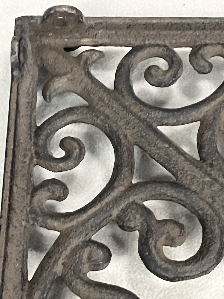 Cast Iron Shelf Bracket Ornate
