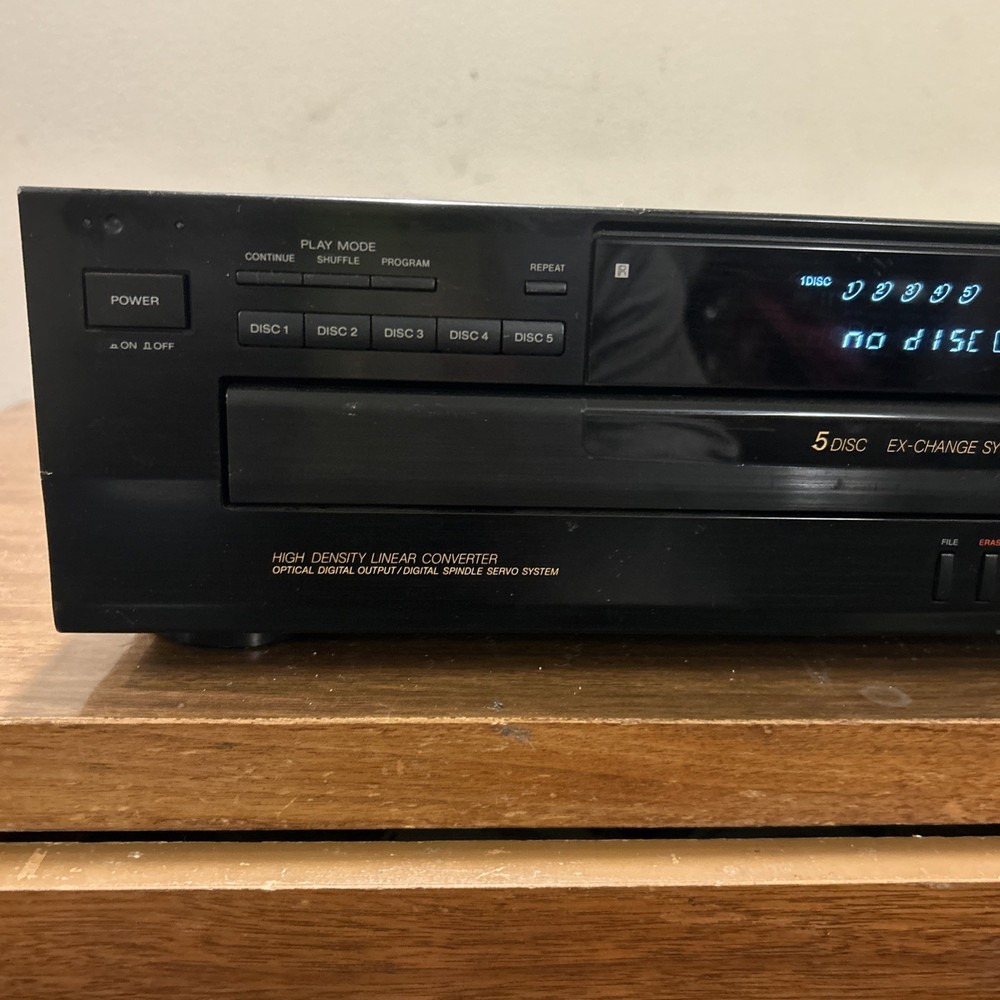 Sony Compact Disc Player CDP-C445