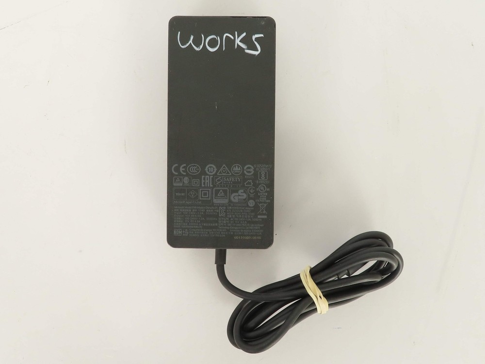 Microsoft Surface Dock 1661 with Power Adapter 1749