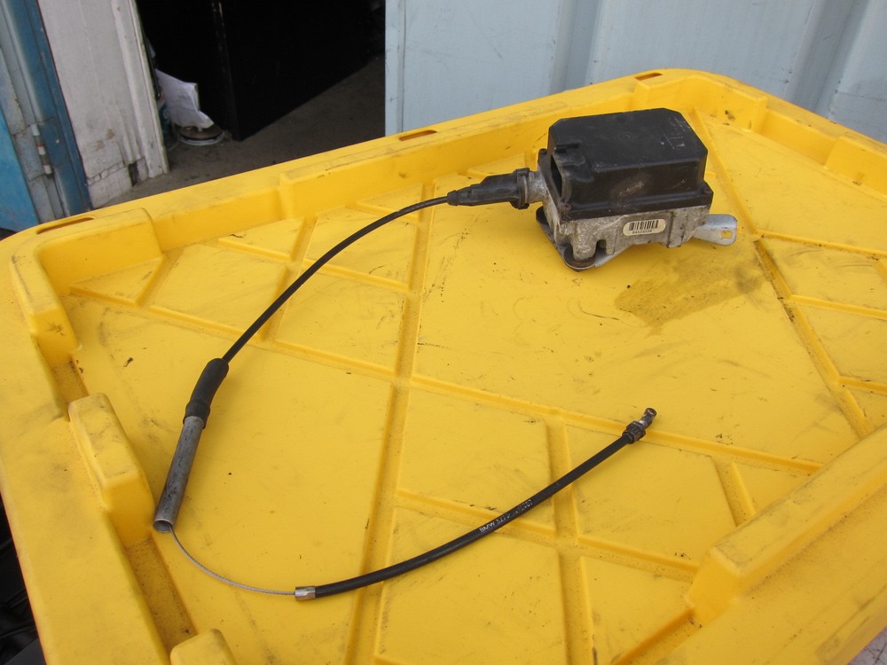 2000 BMW K1200LT OEM cruise control actuator