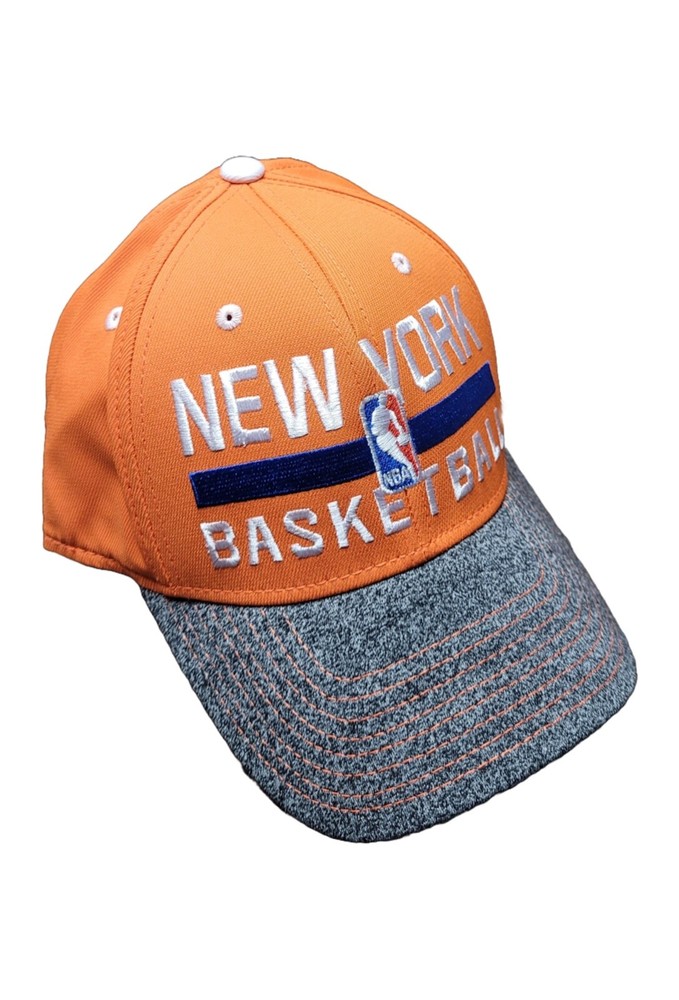 adidas New York Knicks Practice Hat 2-Tone Structured Cap Flex Fit S/M