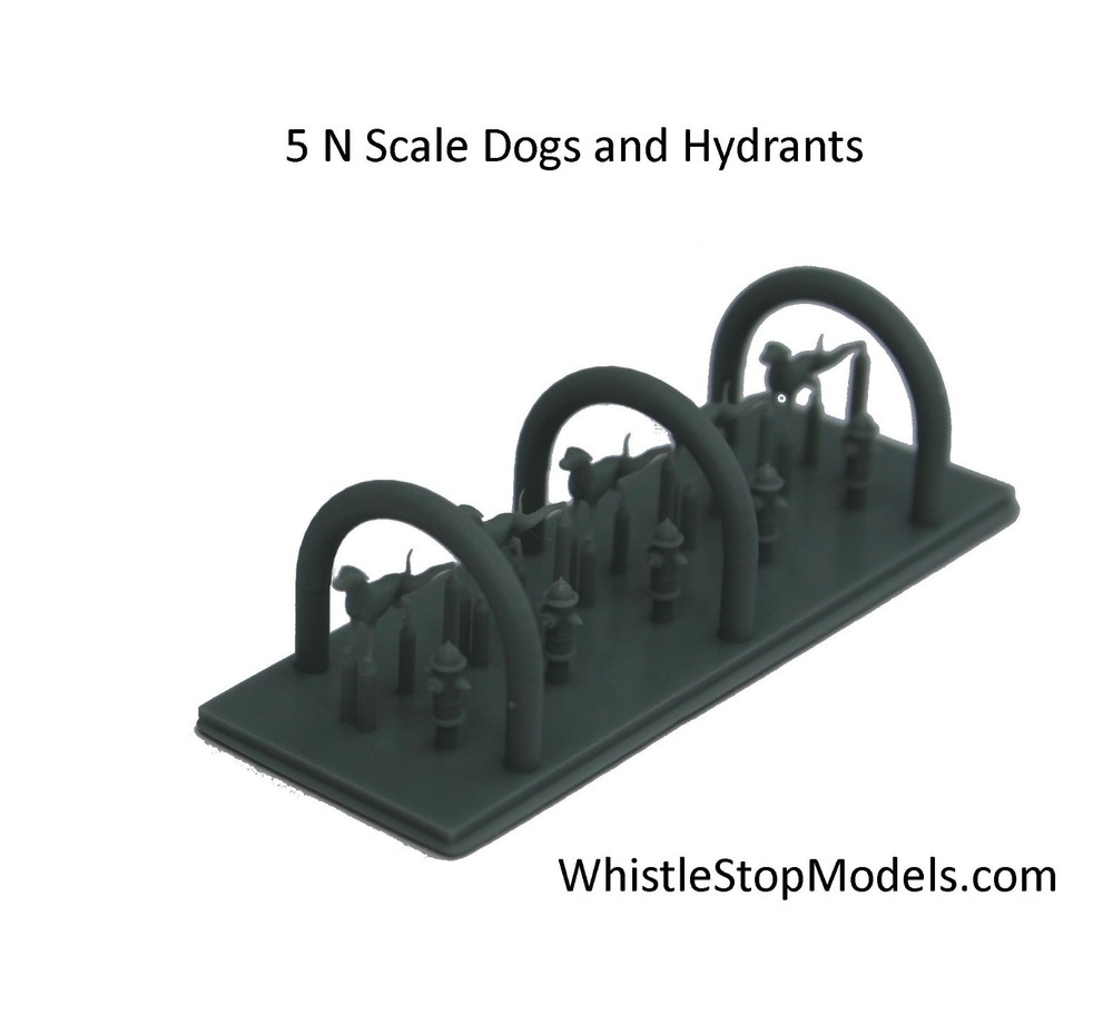 N Scale 5 Dogs and Firehydrants