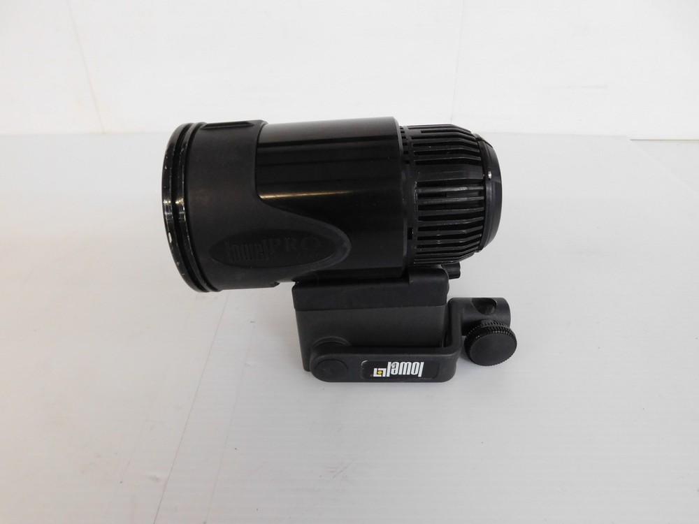 ^^ LOWEL PRO POWER LED DAYLIGHT (SLJ36)