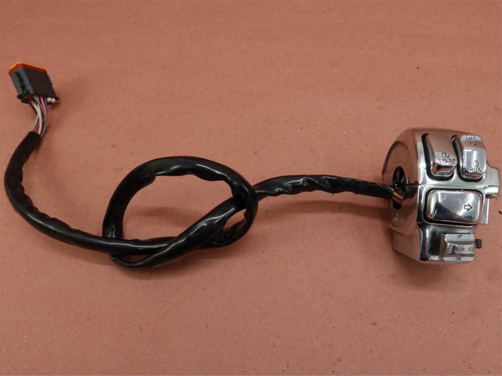 2000-2006 Harley Davidson Electra Glide RIGHT CONTROL SWITCH START STOP