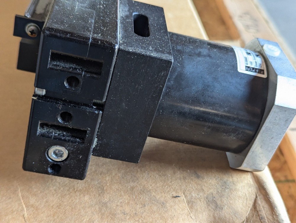 Macron 10764A01 Linear Rail Actuator 3040-12-000-2890+Returns