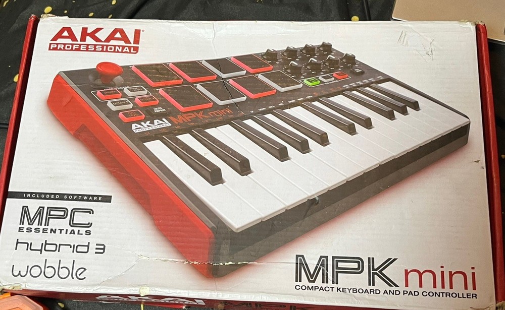 Akai MPK Mini USB MIDI Keyboard Controller w/ Original Box – Lightly Used