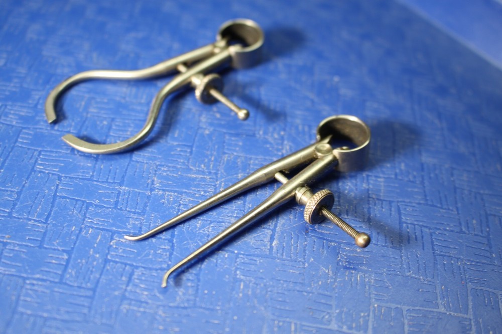 (2) Starrett Spring-Type Outside Inside Caliper 2" Solid Nut Round Leg ID OD 151