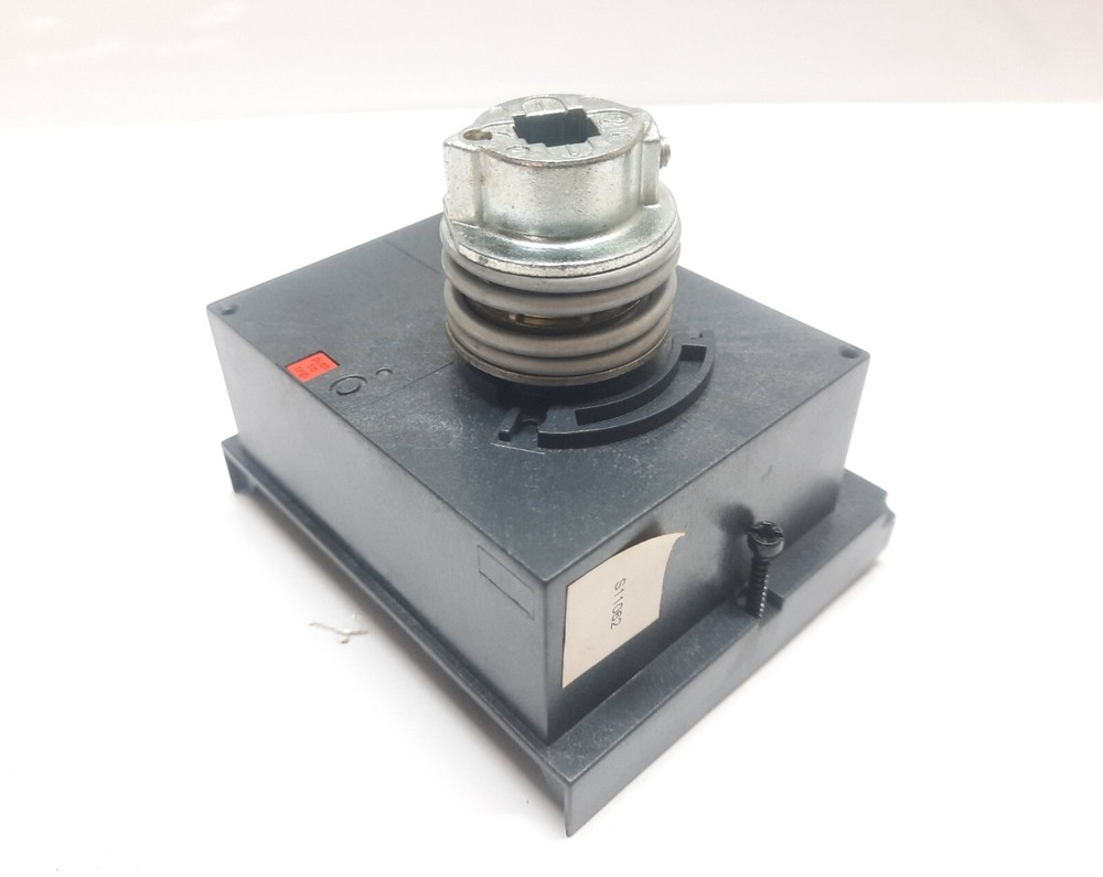 MERLIN GERIN COMPACT NS 29338 EXTENDED ROTARY HANDLE