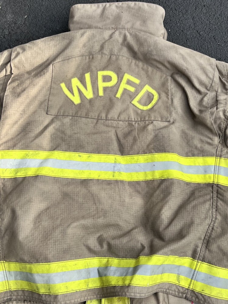 AUTHENTIC FIRE MASTER Firefighter TURN OUT JACKET 2005 Size 56R