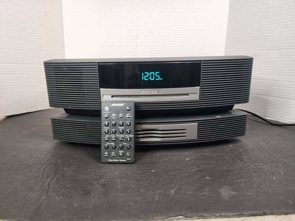 Bose Wave Music System w Multi CD Changer w/4 Disc Tested Working + Extra Remote