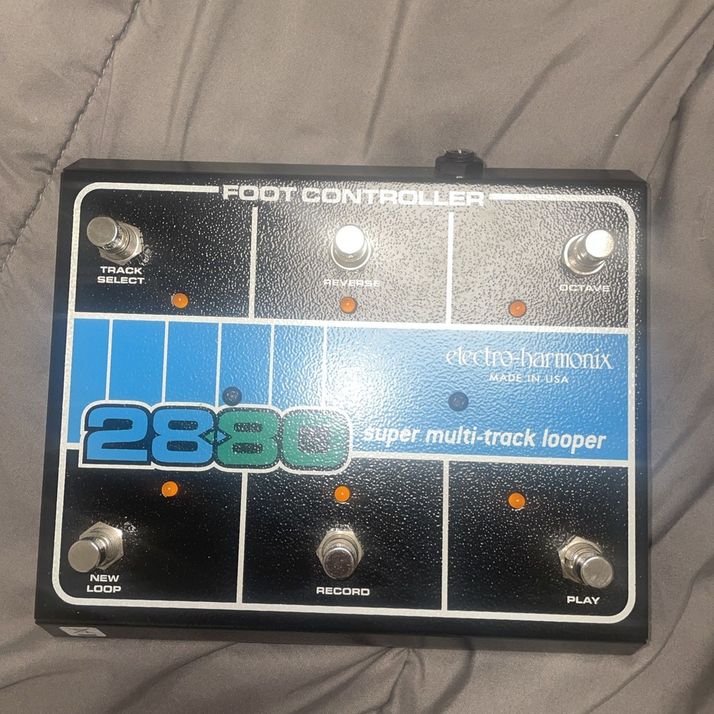 Electro-Harmonix 2880 Multi-Track Looper plus Controller