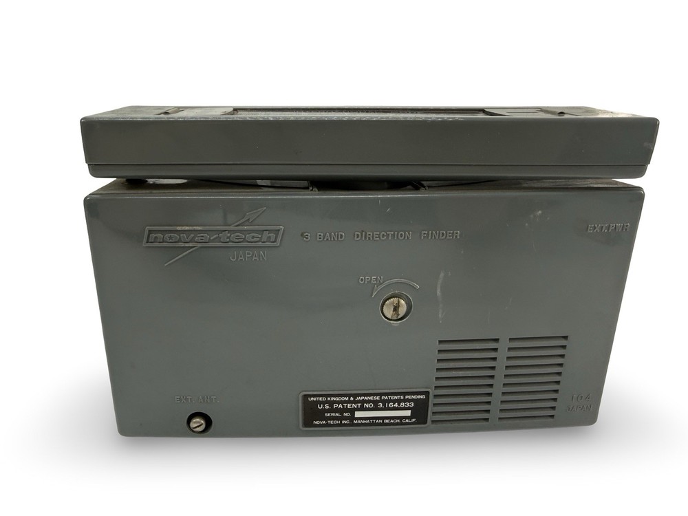 NOVA-TECH Nova Pal Direction Finder 3 Band Transistor Broadcast Receiver