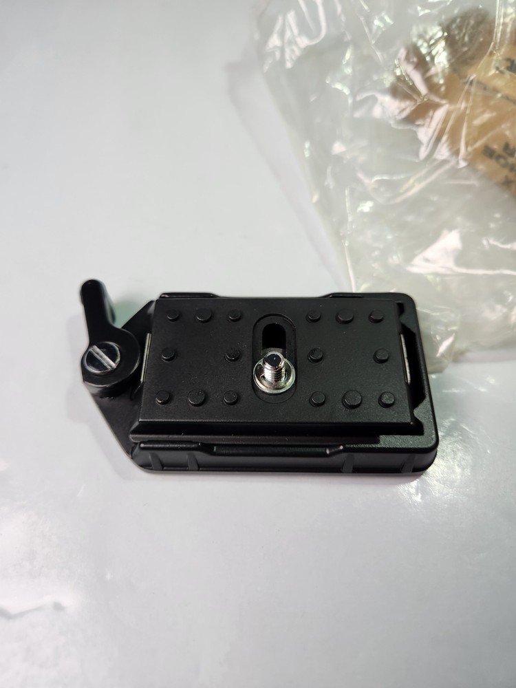 Contax Quick Shoe Adapter AT-1