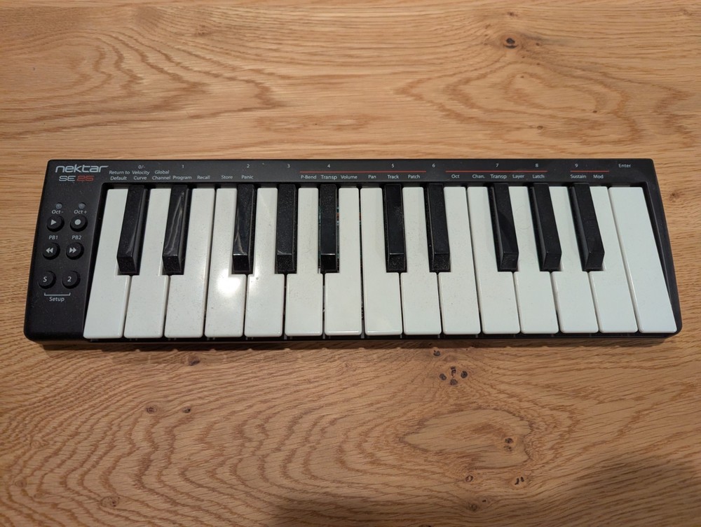 Nektar SE25 USB Midi Controller Keyboard