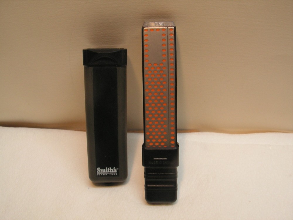 Smith's 4-Inch FINE & COARSE Diamond Combo Sharpening Stones Case & Handle