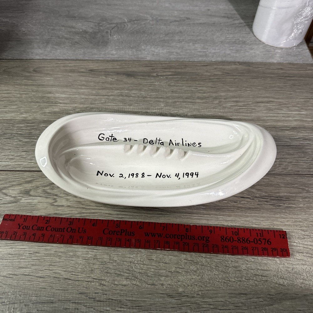 Ashtray Delta Airlines?
