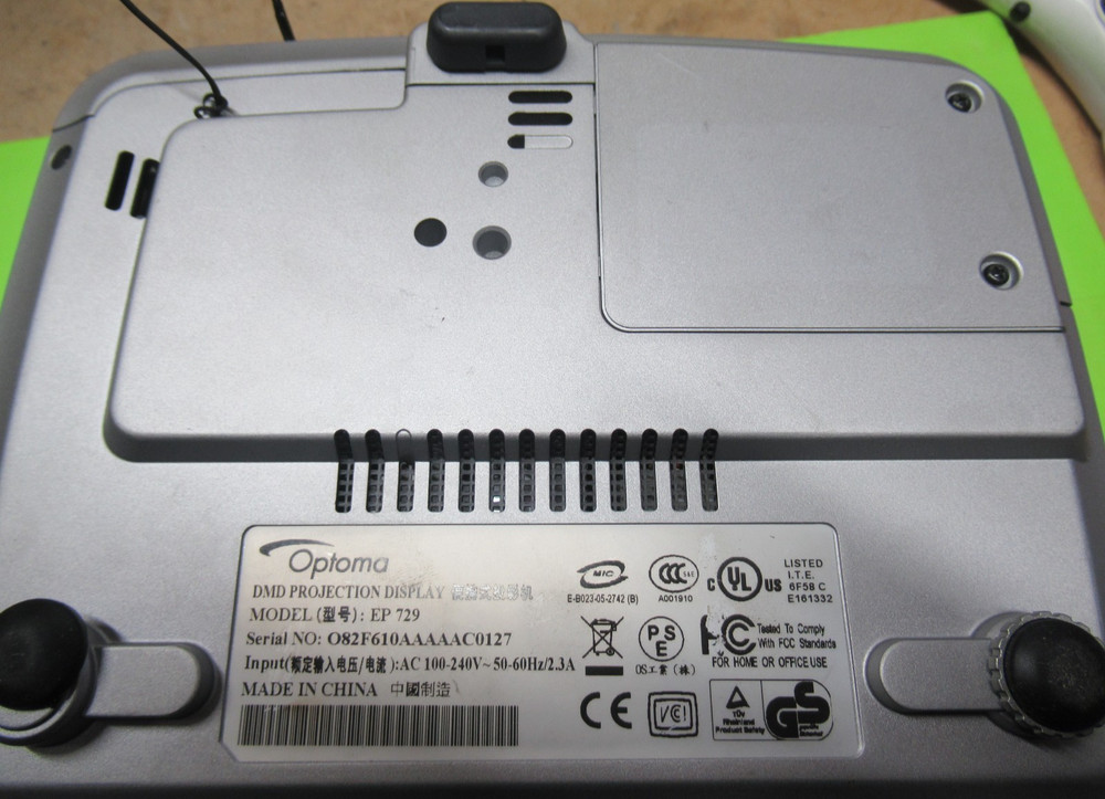 Optoma Projector Display EP 729 W/O Power Adapter