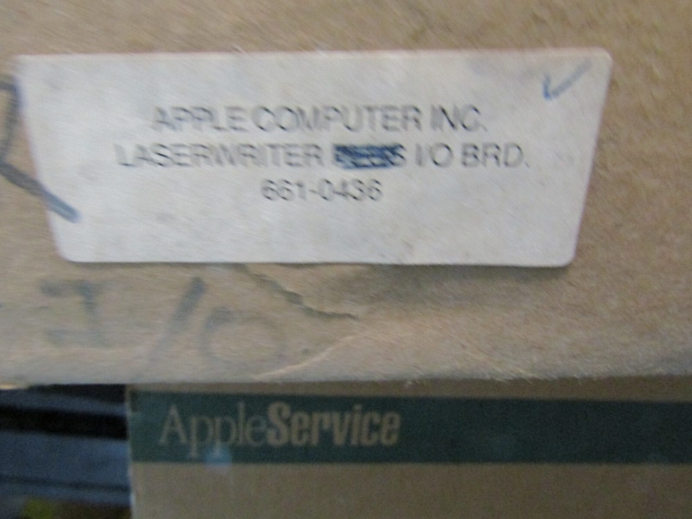 Apple computer 820-0131-C Board 1985-87