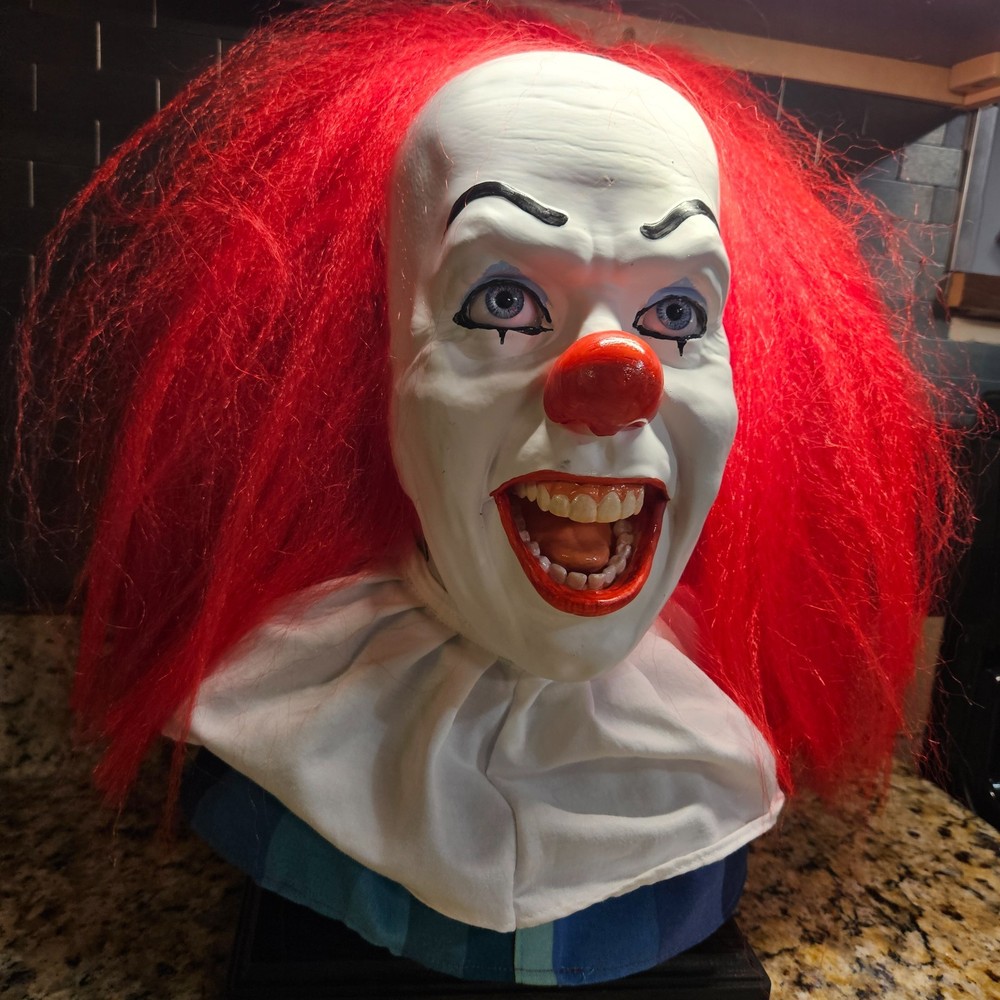 Pennywise Tim Curry head bust