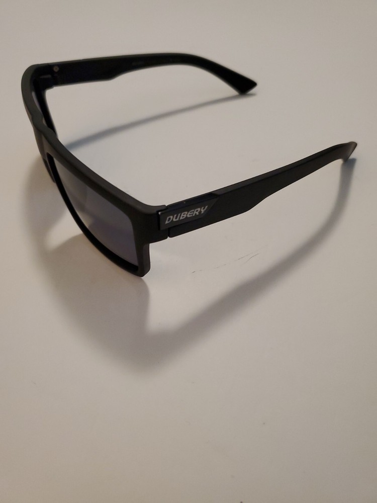 DUBERY BLACK FRAME SUNGLASSES