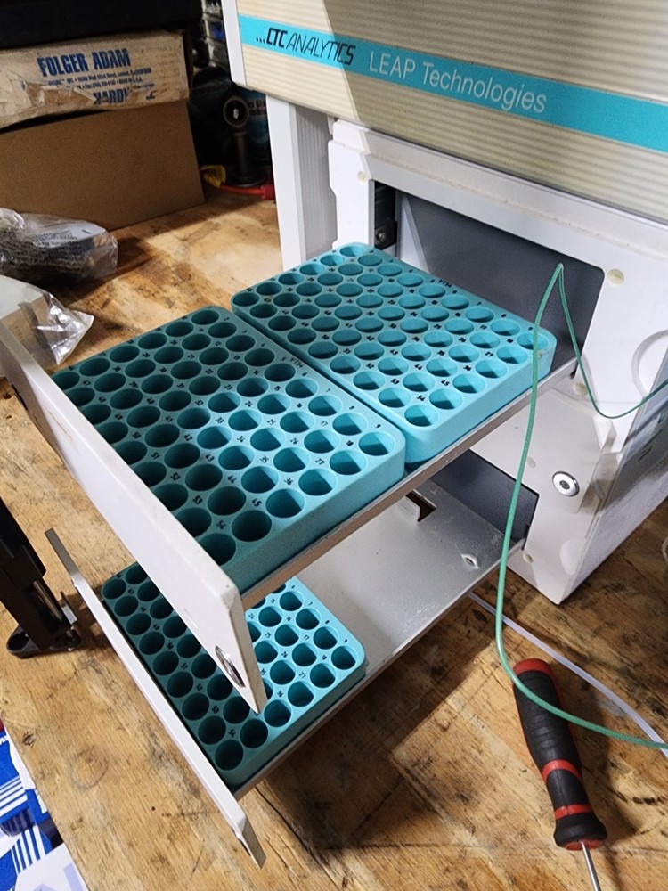 CTC Analytics HTC PAL autosampler.