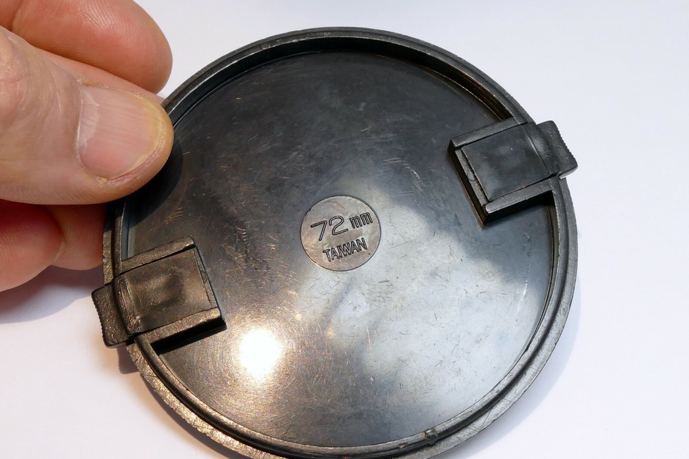 72mm snap on type Lens Front Cap black plastic