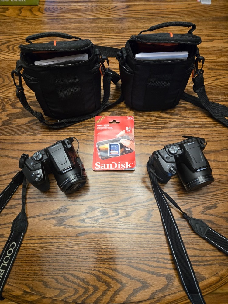 (2) Nikon coolpix b500