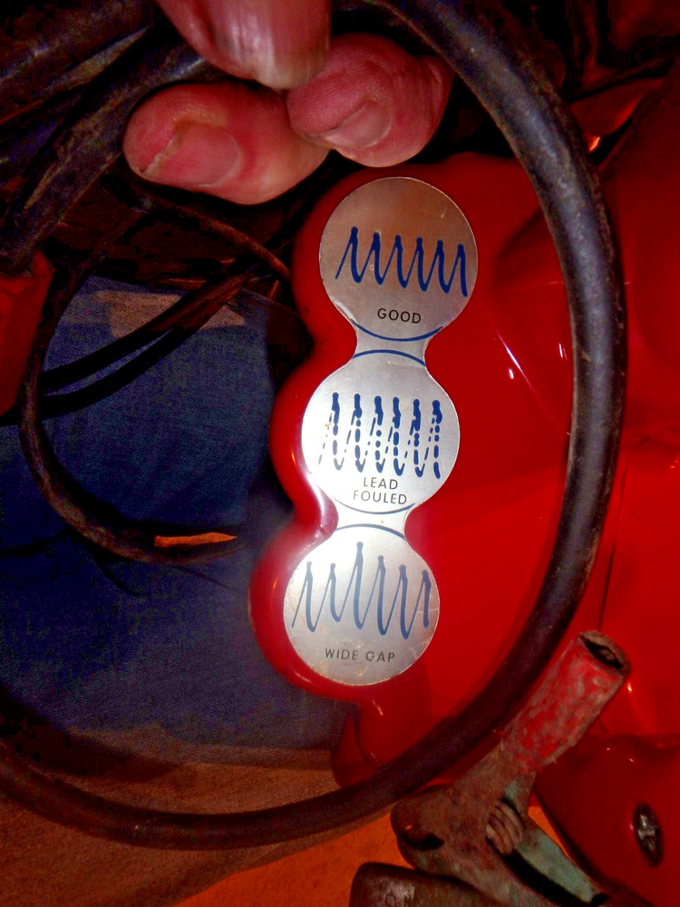 4F- vintage AC hand held ACILLOSCOPE Spark Plug Analyzer plastic case as=is