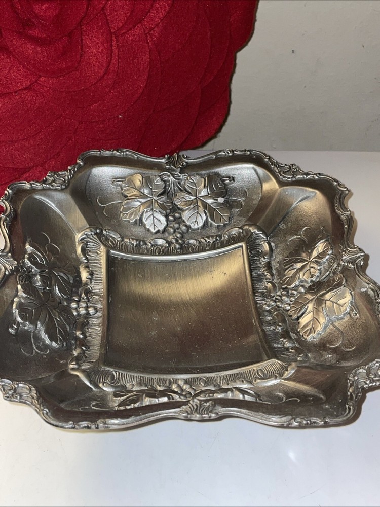 Silver Fruit Tray With White Metal 9x3.5”