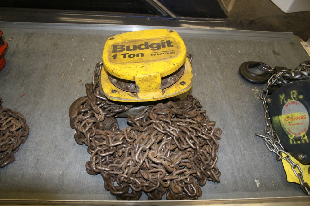 LiftTech Budgit 1 Ton Manual Chain Hoist 8262